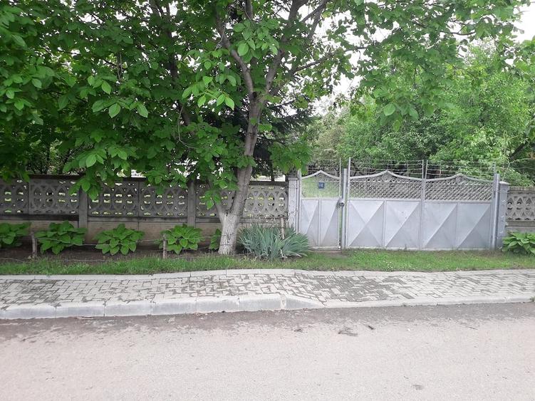 Teren de 1150 mp, în Central