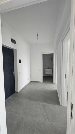 Apartament cu 2 camere decomandat în Lacul Morii