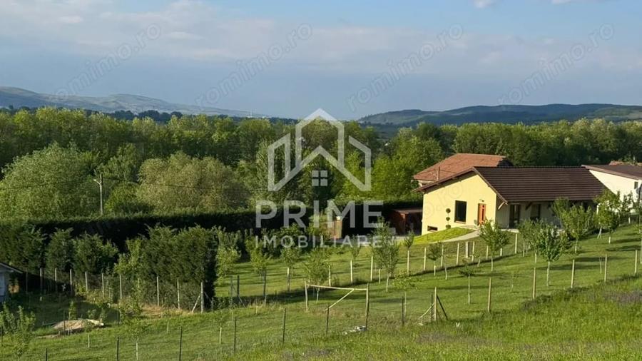 Casă cu 4 camere cu Teren 1591 Mp în Dumbrava (Ciugud)