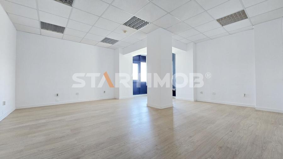 Birou, de 74.910003662109 mp, în Centrul Civic