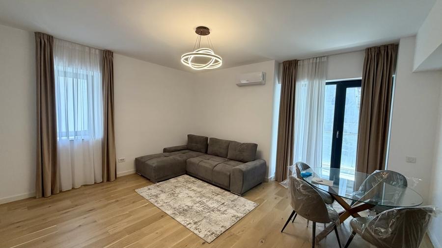 Apartament cu 3 camere decomandat în Pipera