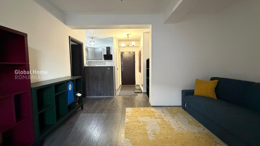 Apartament cu 3 camere semidecomandat în Dămăroaia