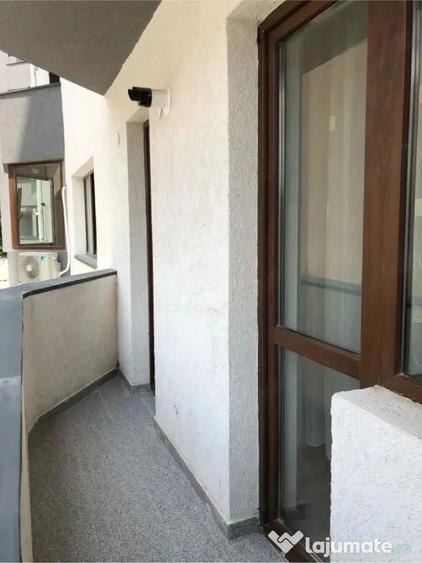 Apartament cu 2 camere decomandat în Berceni