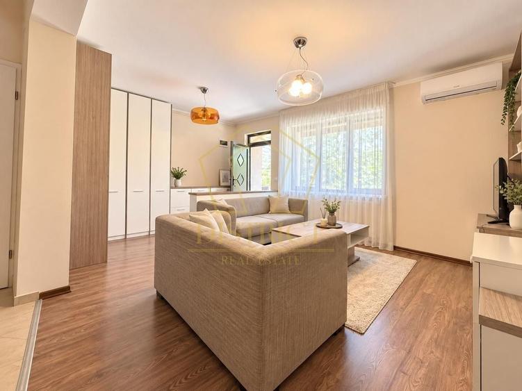 Apartament cu 3 camere semidecomandat, mobilat în Olimpia-Stadion