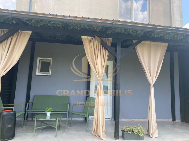 Duplex cu 3 camere cu Canalizare în Sânandrei