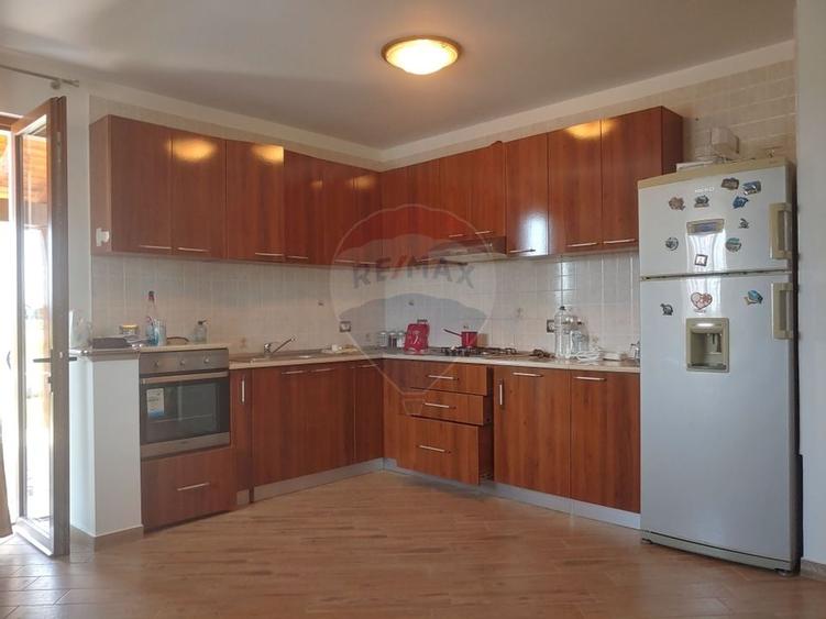 Casă / Vilă de lux cu 5 camere de vânzare în Vadu Moldovei, Suceava - 25