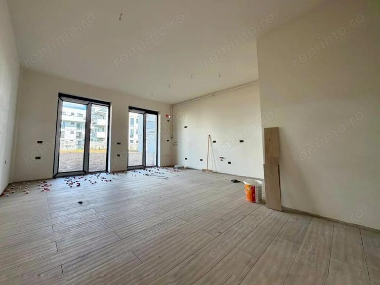 Apartament cu 2 camere decomandat în Plopi