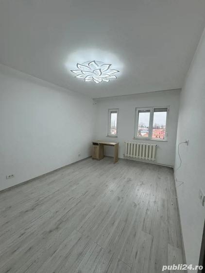 Vand garsoniera decomandata. - 2