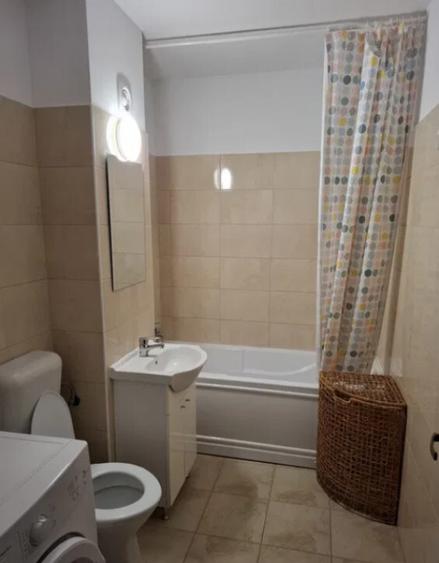 Garsoniera decomandata - zona Sanpetru - 2