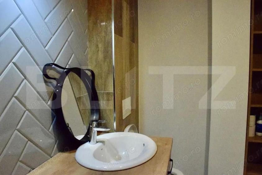 Apartament cu 5 camere, 3 bai, curte situat in vila, zona Tractorul - 6