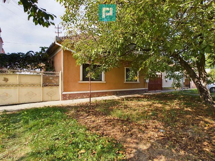 Casa 4 camere, zona centrala in Pancota - 1