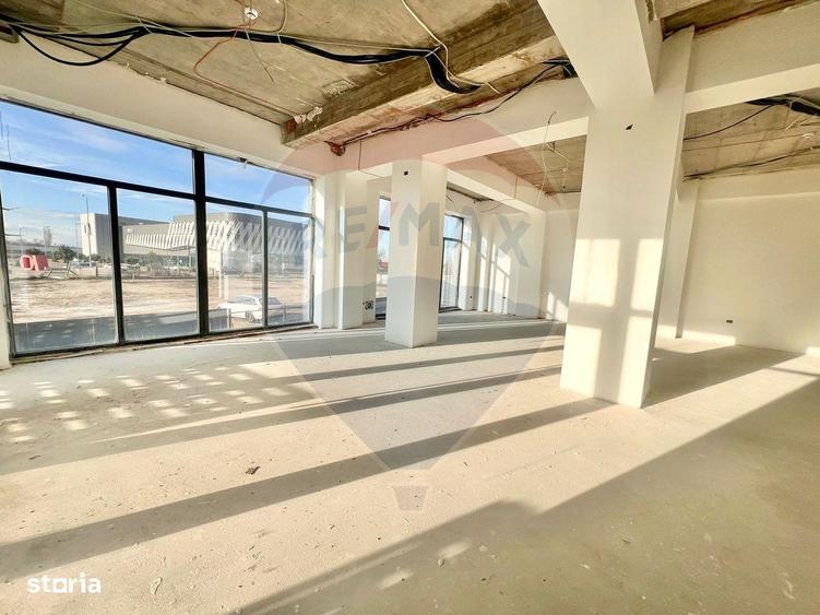 De vanzare spa?iu comercial 75,4mp, str Rapsodiei langa BBSO - 1