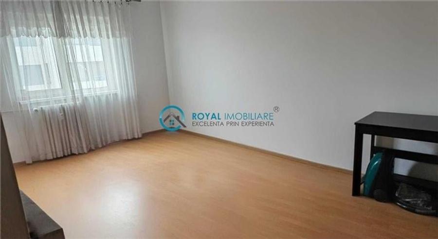 Royal Imobiliare - Vanzare apartament 2 camere zona Democratiei - 2