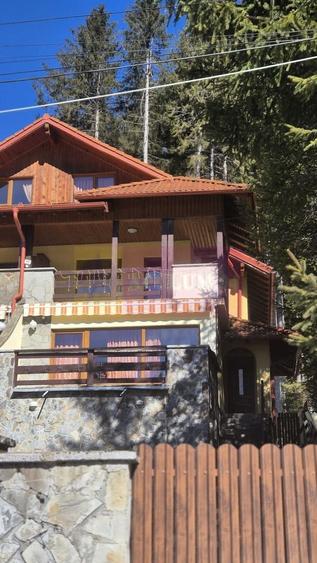 Vila duplex de vanzare cu 4 camere in Azuga - 2