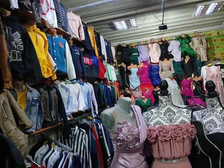 Complex comercial Rodna - 1