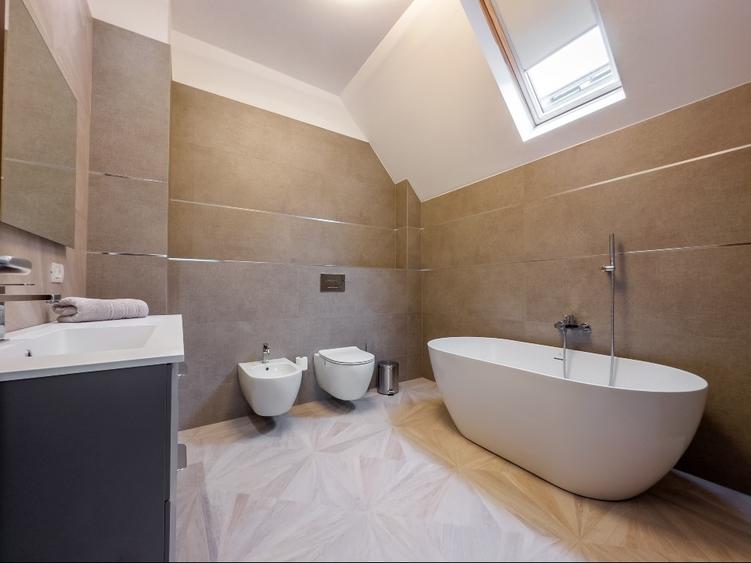 Vila individuala cu piscina, zona Iancu Nicolae- acces privat - 16