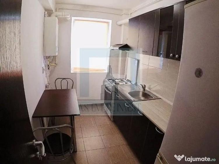 Garsoniera mobilata/utilata-zona Coresi - 3