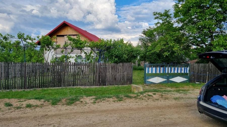 Casa batraneasca din caramida - 6