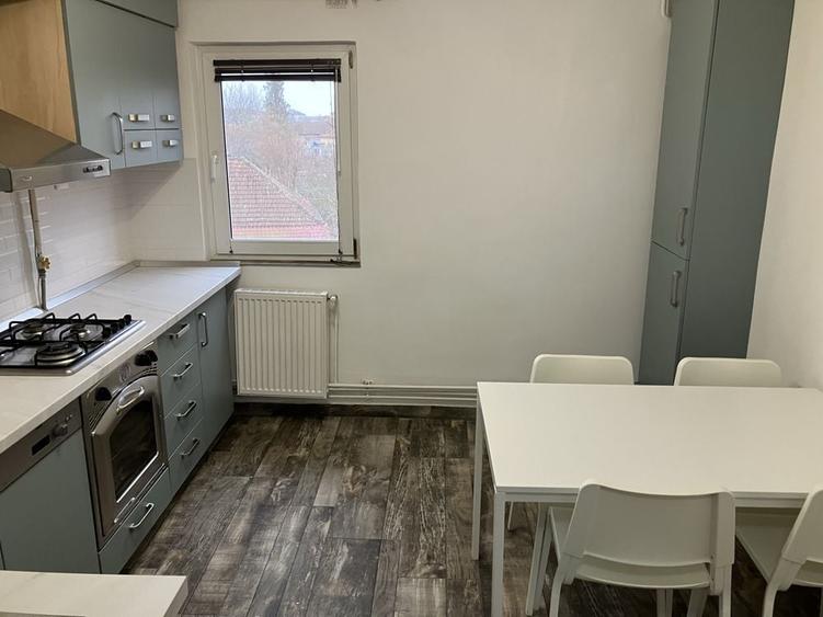 Inchiriez apartament 3 camere. (Etaj 2). Lugoj central. 87 mp - 8