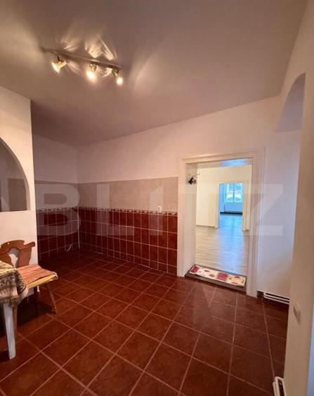 Apartament cu 3 camere, 91 mp, situat in centrul Istoric - 1