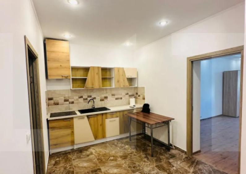 Apartament de vanzare, cu 3 camere, zona ultracentrala - 9