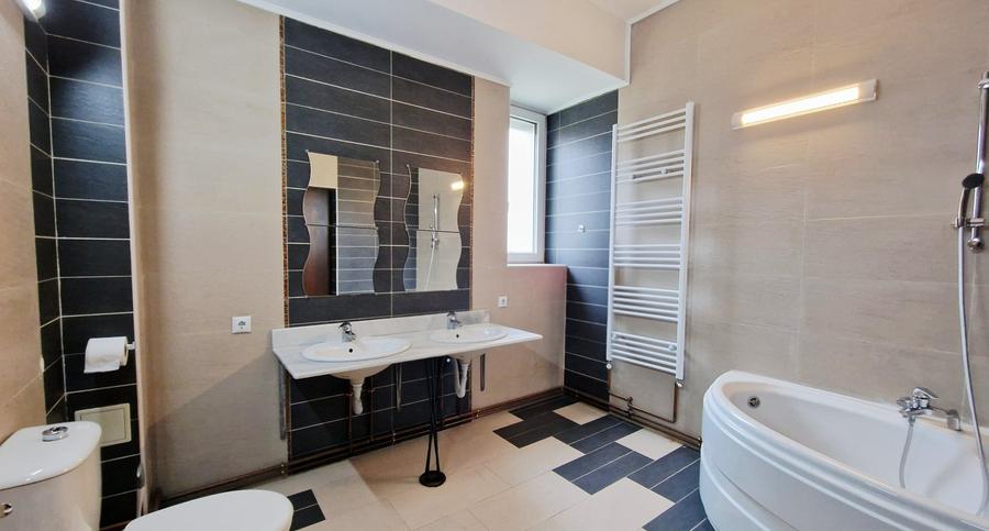 Vilă P+1+Pod, 320 mp, Teren 544 mp, Bucurestii Noi-Damaroaia - 8