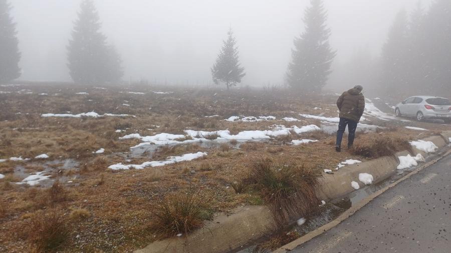 Vand 2 parcele Belis - 1