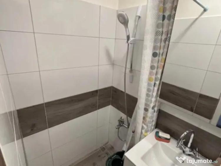 Garsoniera decomandata - zona Noua - 3