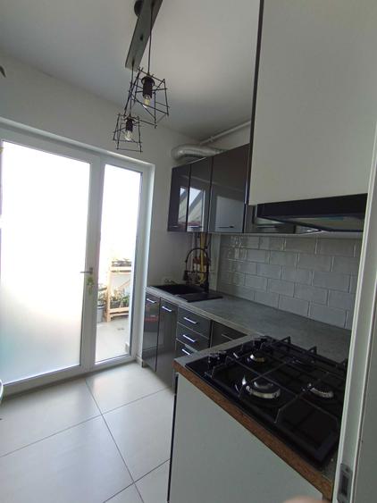 Vand apartament 2 camere calea Buziasului - 6