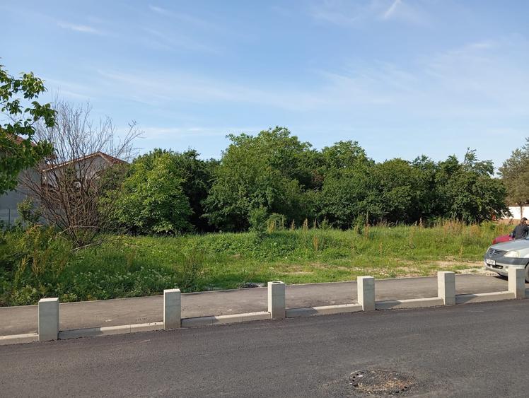Teren de vanzare Chiajna Campului -intr. Trandafirilor - 1