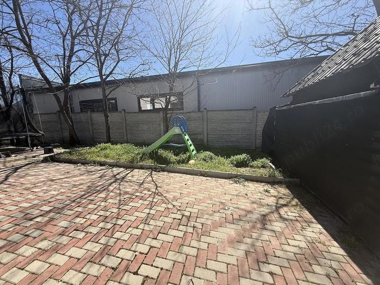 Proprietate deosebita de vanzare in Malu Mare preajba cu deschidere stradala - 3