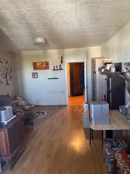 Vand garsoniera zona Titan - 8