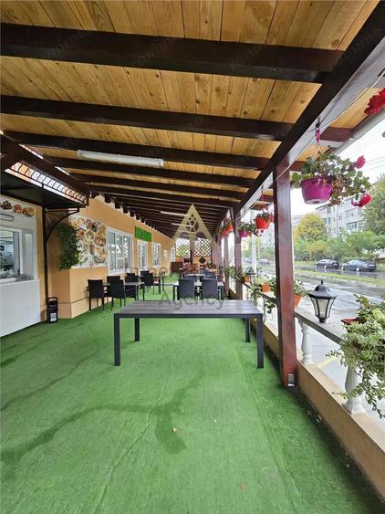 RESTAURANT + CASA P+E LA PACHET DE VANZARE ONESTI - 9