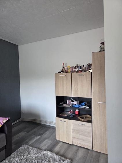 Inchiriez garsoniera - 5