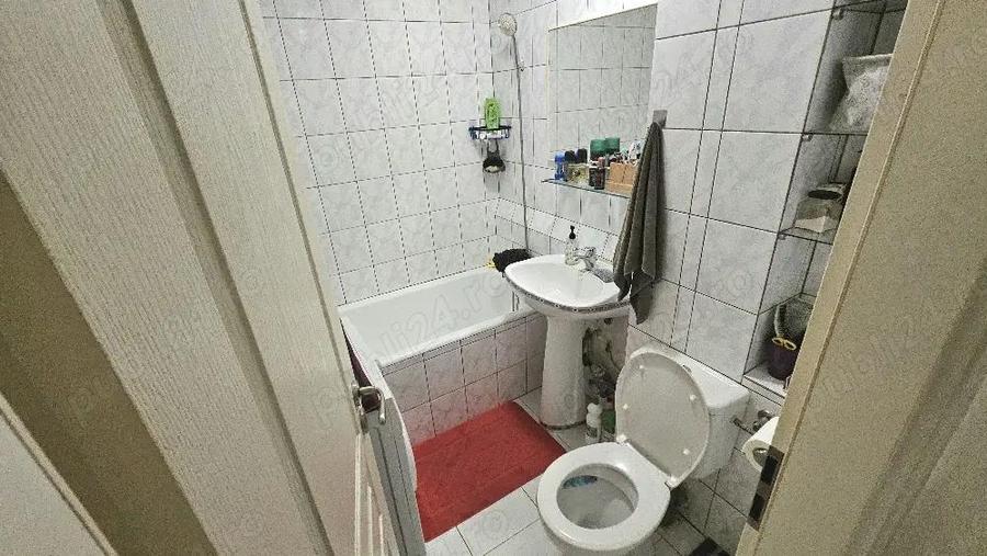 Garsoniera Drumul Taberei, Plaza Romania - 1