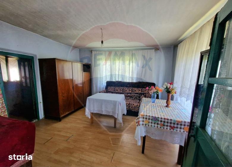 Casa Batraneasca cu Teren Intravilan 358 mp Bara?i - 8