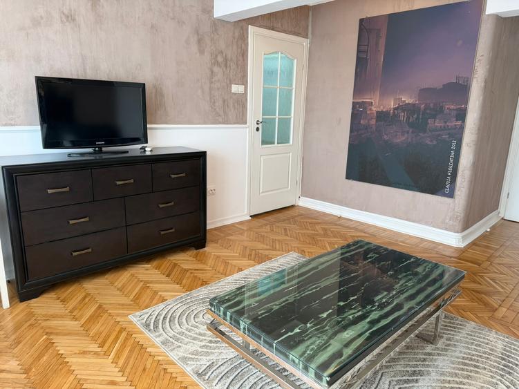 Calea Victoriei, apt 2 camere, mobilat, terasa, vedere superba, bloc solid - 3