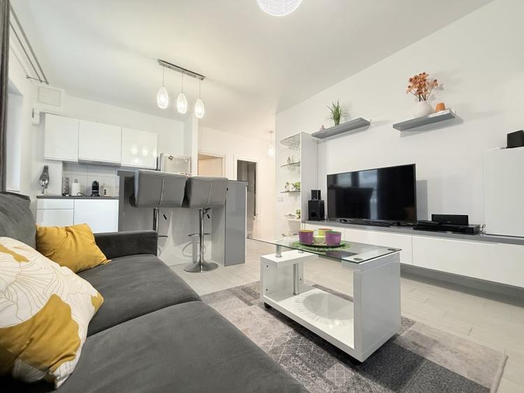 Apartament cu 3 camere de inchiriat in mamaia cu vedere la mare - 1