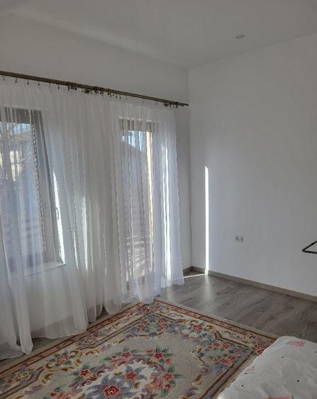 Casa de inchiriat - 15