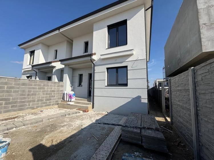 Duplex 5 camere, toate utilitatile, 119 mp utili , 270mp teren in Chisoda - 1