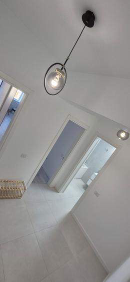 Inchiriez ap. 2 camere bloc nou, 2 min metrou Costin Georgian - 1