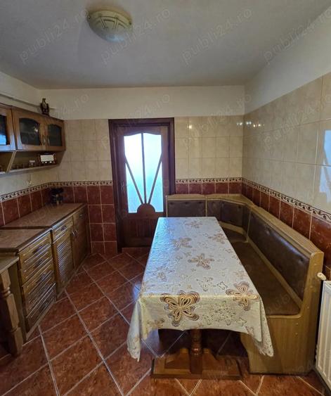 Inchiriez apartament 3 camere ,sos. Buzaului - 1