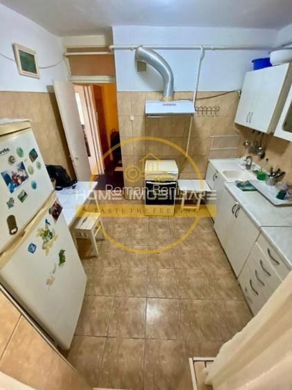 Etaj 3/Apartament 3 Camere-Decomandat/Bloc din 1986/Zona CUG!