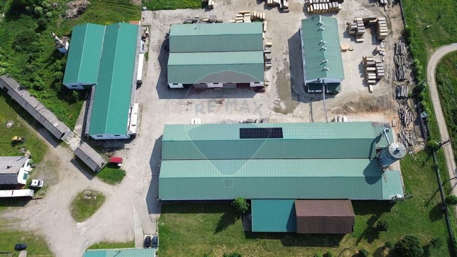 DE VANZARE spațiu industrial de mari dimensiuni - 1