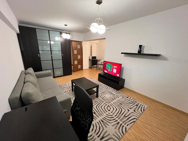 Inchiriere Garsoniera Ion Mihalache / Piata Victoriei - 1