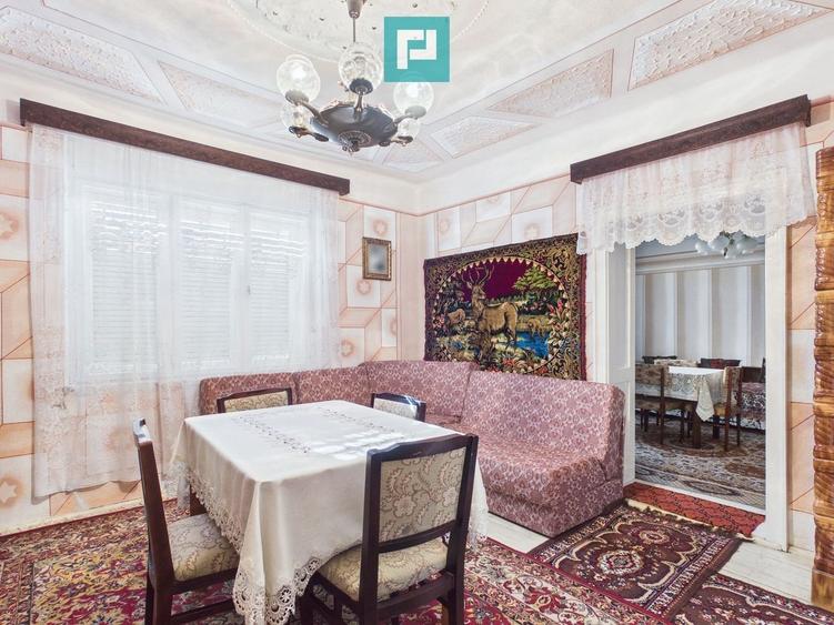 Casă cu 4 camere toate utilitățile și 1150mp teren - 1