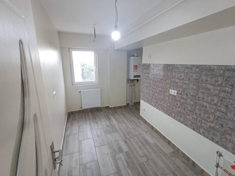 Vanzare 3 camere-Imobiliare MAXICONFORT - 7