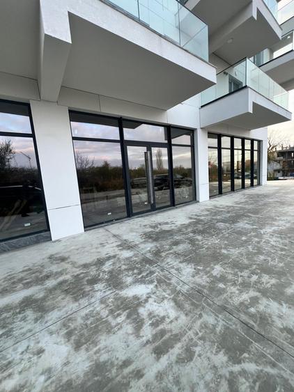 Campus -Universitate spațiu stradal de închiriat - 3