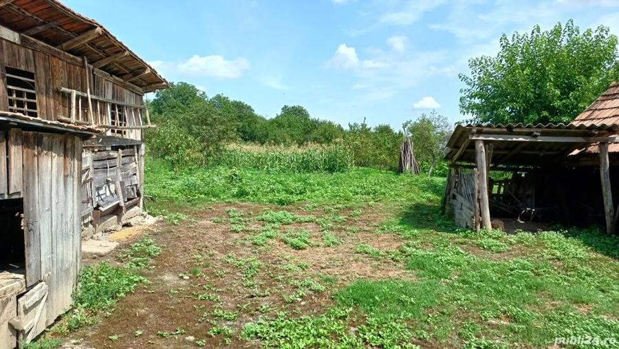 Casa cu teren 4022mp de vanzare in sat Dumbrava, com. Unirea, jud. Alba Pre? 60.000 - 2
