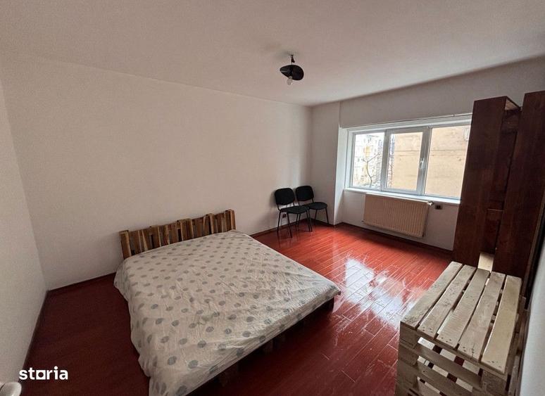 3 camere decomandat Gara 71 mp et. 1 bloc 1982 Cod:162057 - 5